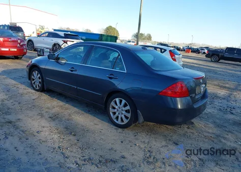 2006 Honda Accord 3.0 Ex from USA, damaged, VIN 1HGCM66596A006083